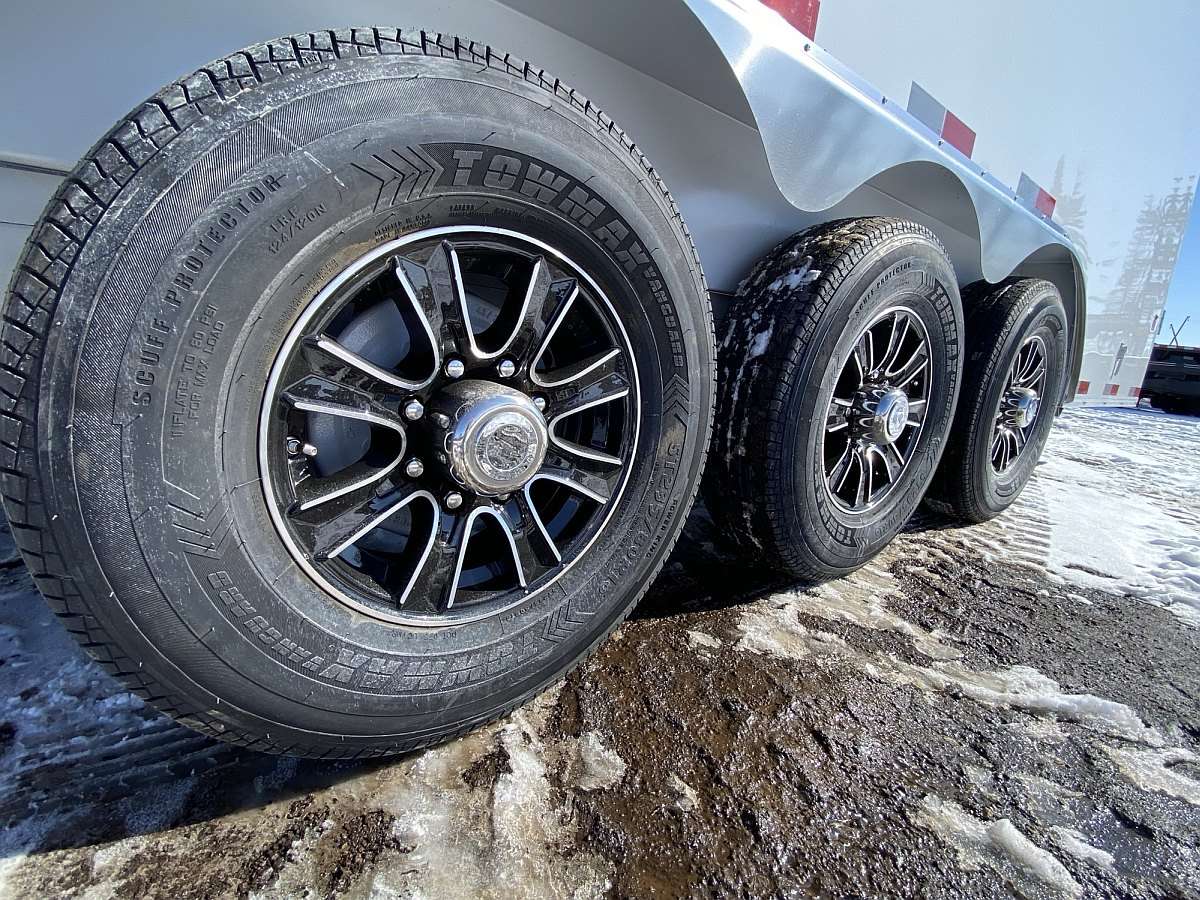 2026 Royal 8.5'x24' Enclosed Gooseneck Cargo Trailer