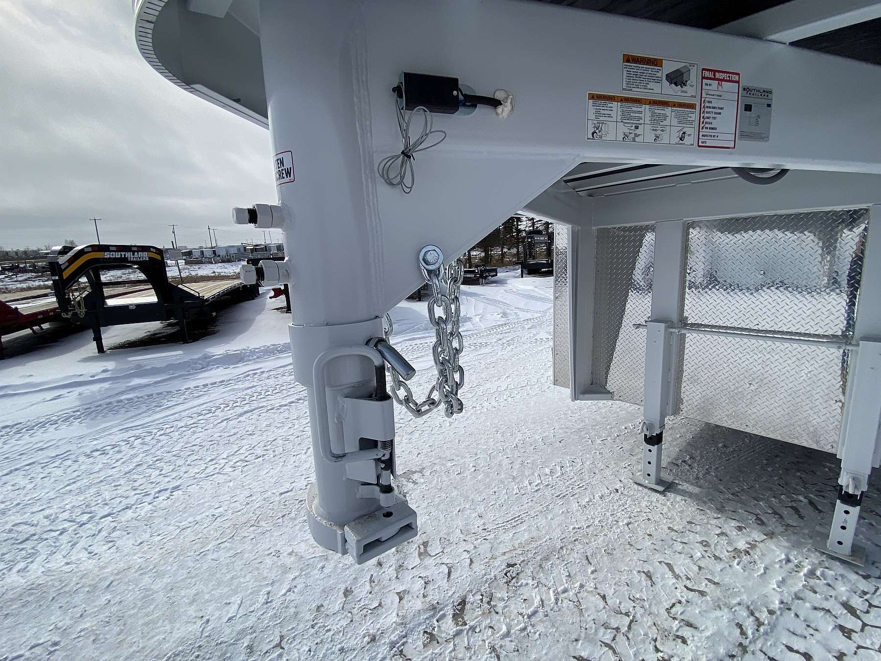 2026 Royal 8.5'x24' Enclosed Gooseneck Cargo Trailer