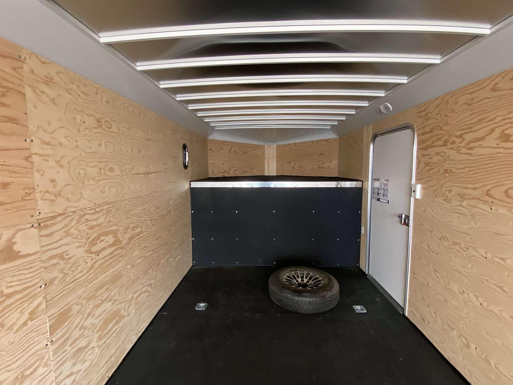 2026 Royal 8.5'x24' Enclosed Gooseneck Cargo Trailer