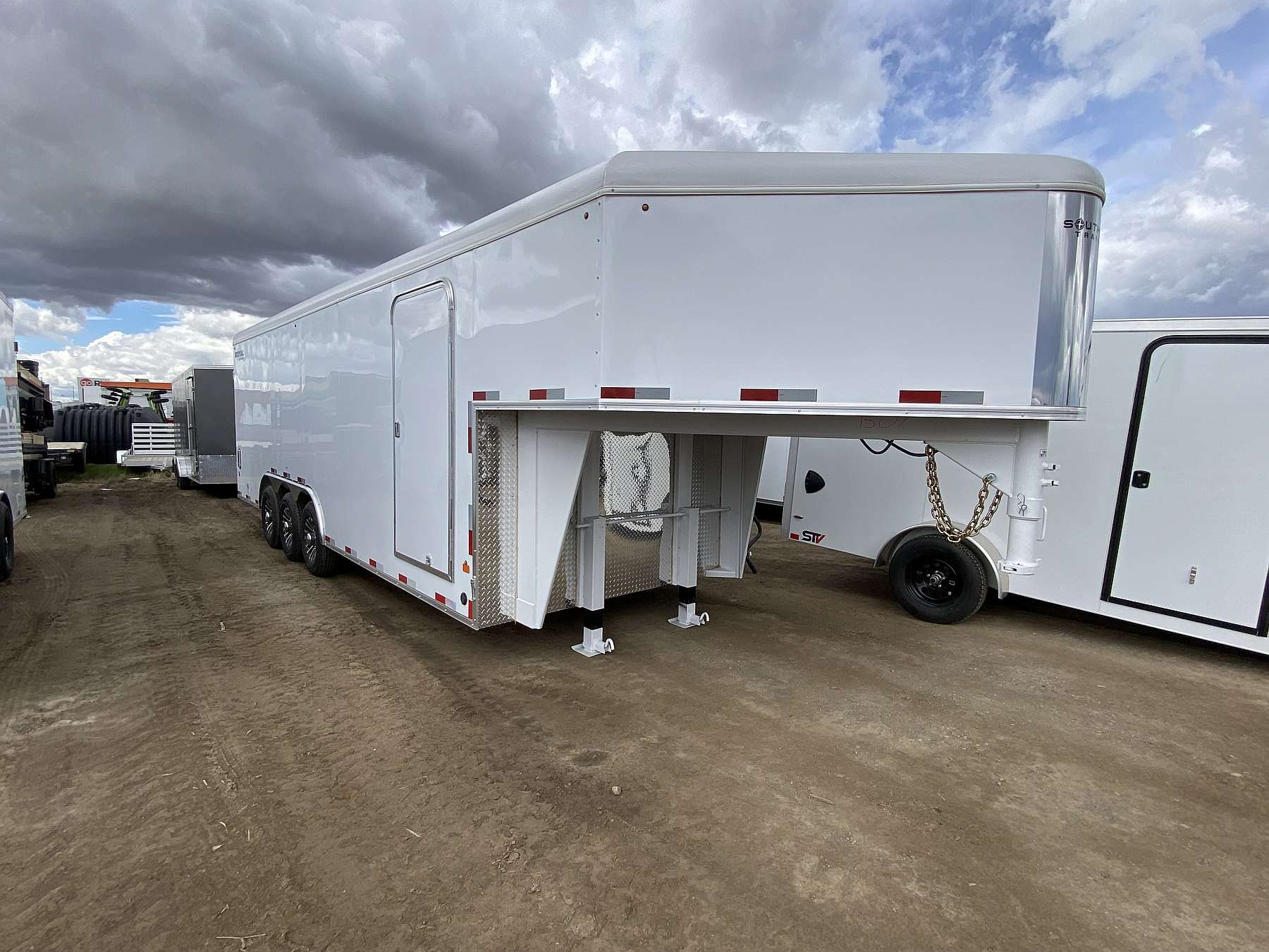2026 Royal 8.5'x24' Enclosed Gooseneck Cargo Trailer