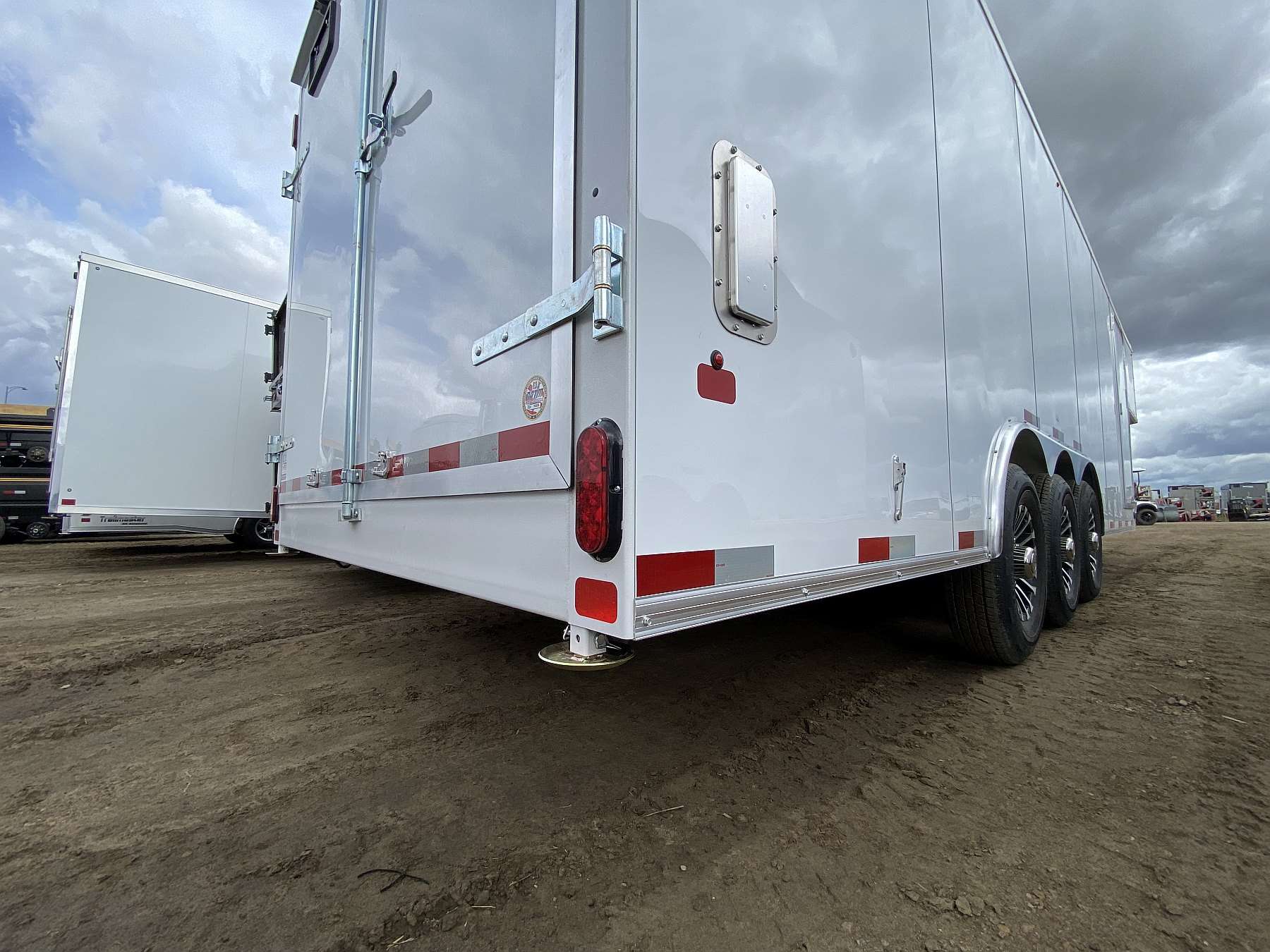 2026 Royal 8.5'x24' Enclosed Gooseneck Cargo Trailer