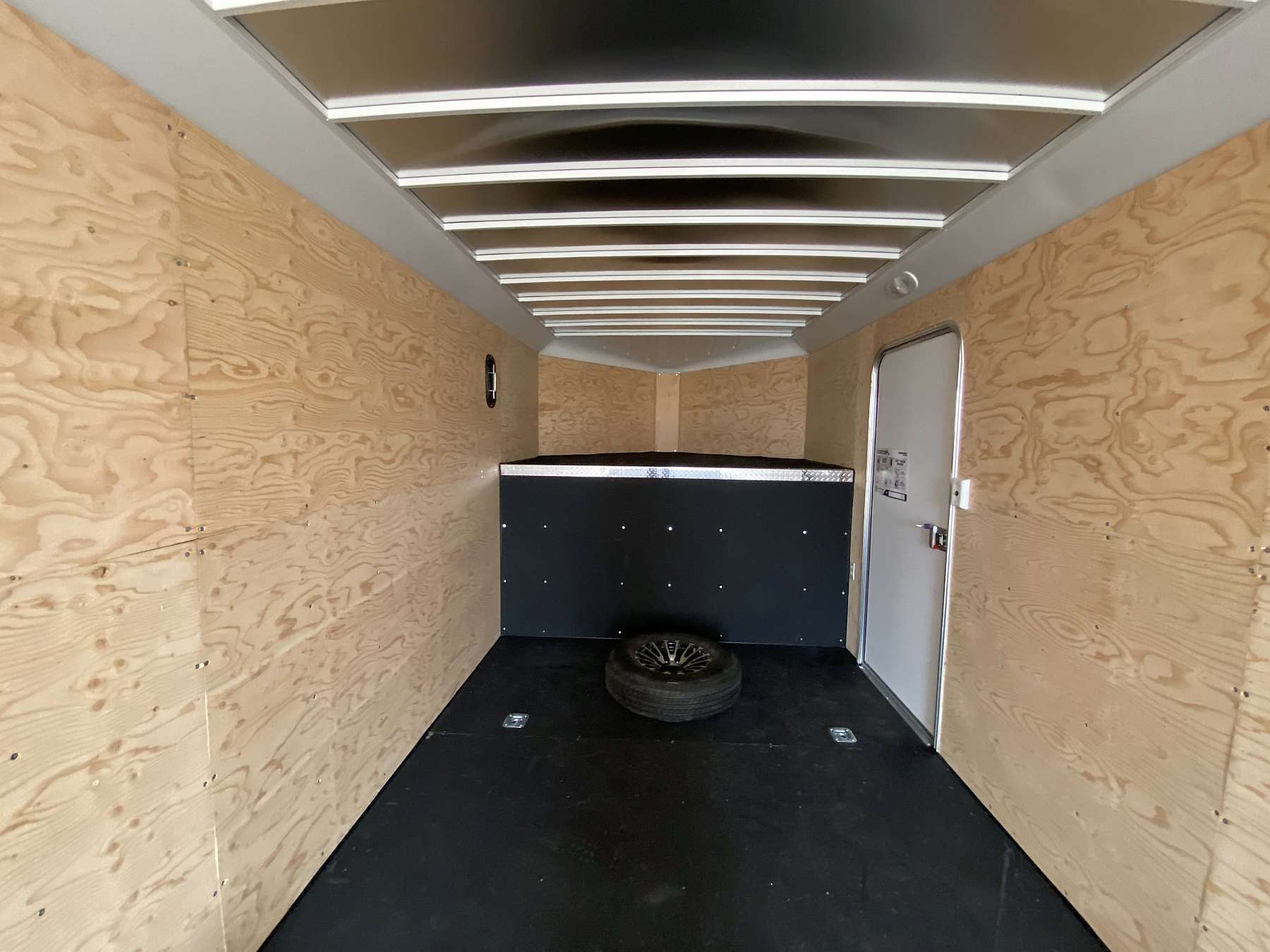 2026 Royal 8.5'x24' Enclosed Gooseneck Cargo Trailer
