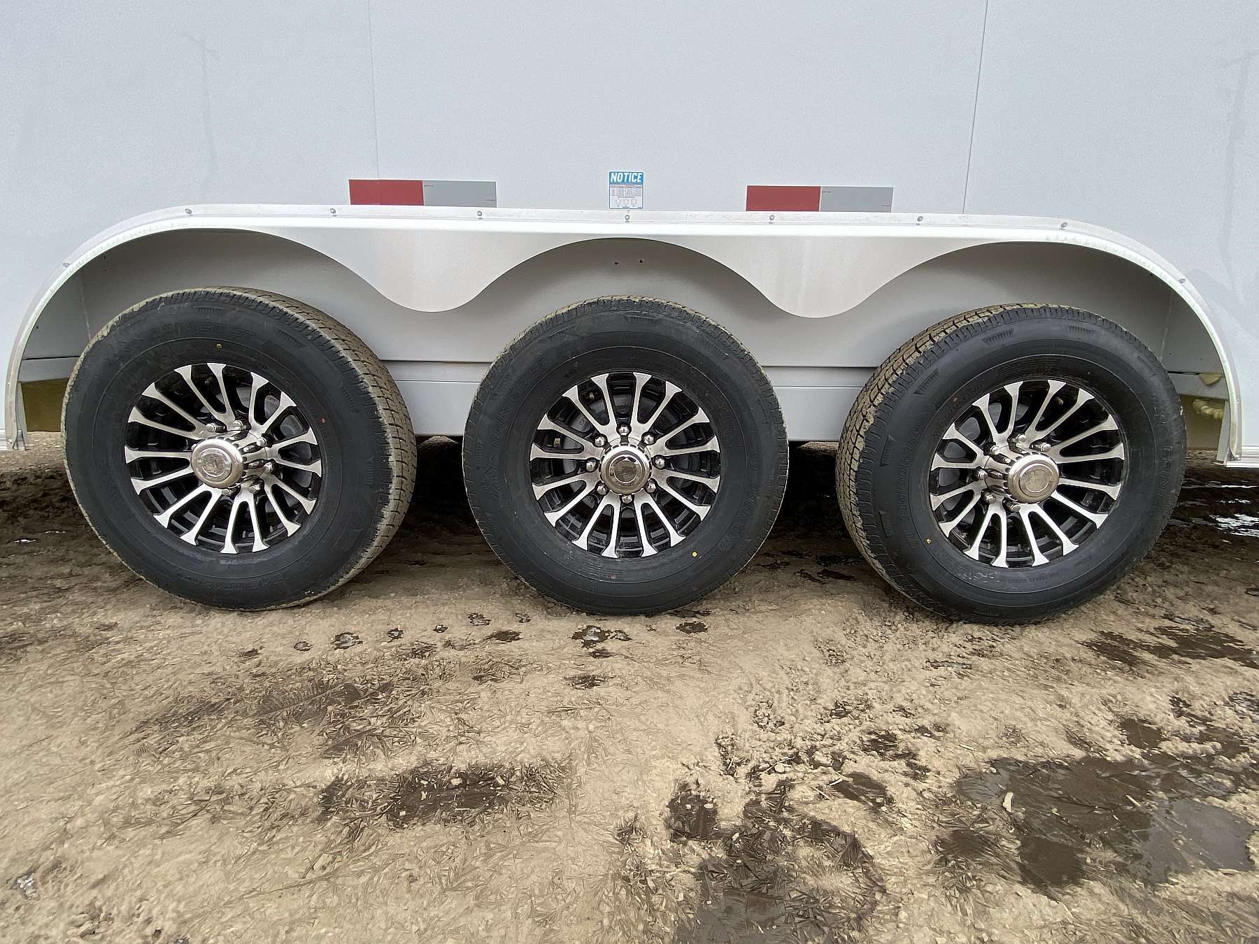 2026 Royal 8.5'x24' Fully Insulated Gooseneck Cargo Trailer