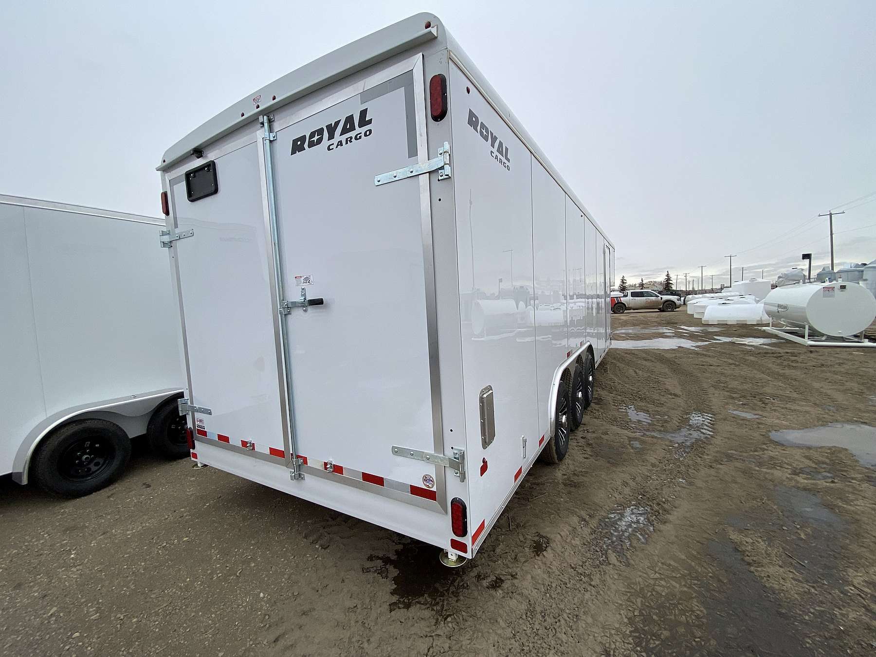 2026 Royal 8.5'x24' Fully Insulated Gooseneck Cargo Trailer