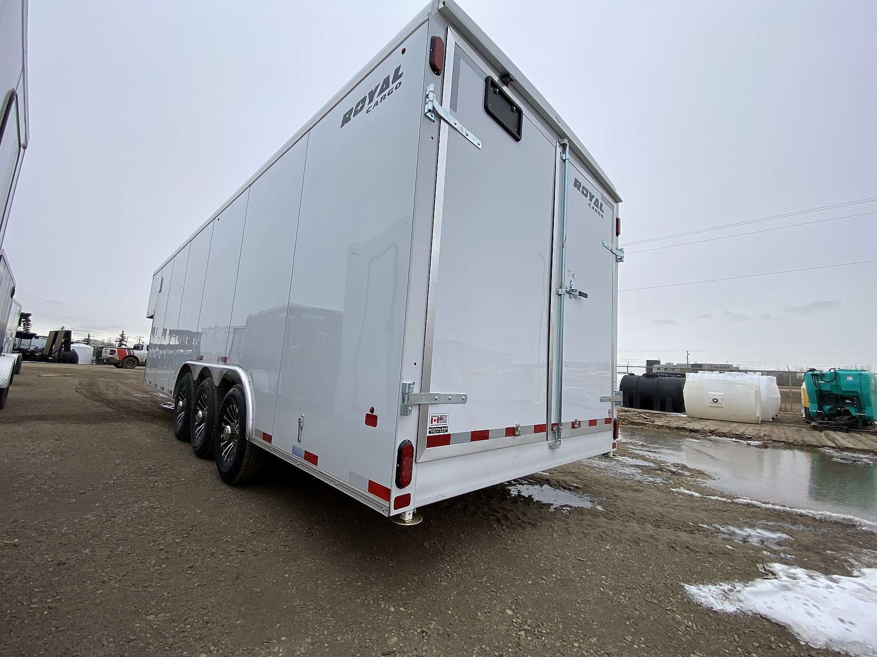 2026 Royal 8.5'x24' Fully Insulated Gooseneck Cargo Trailer
