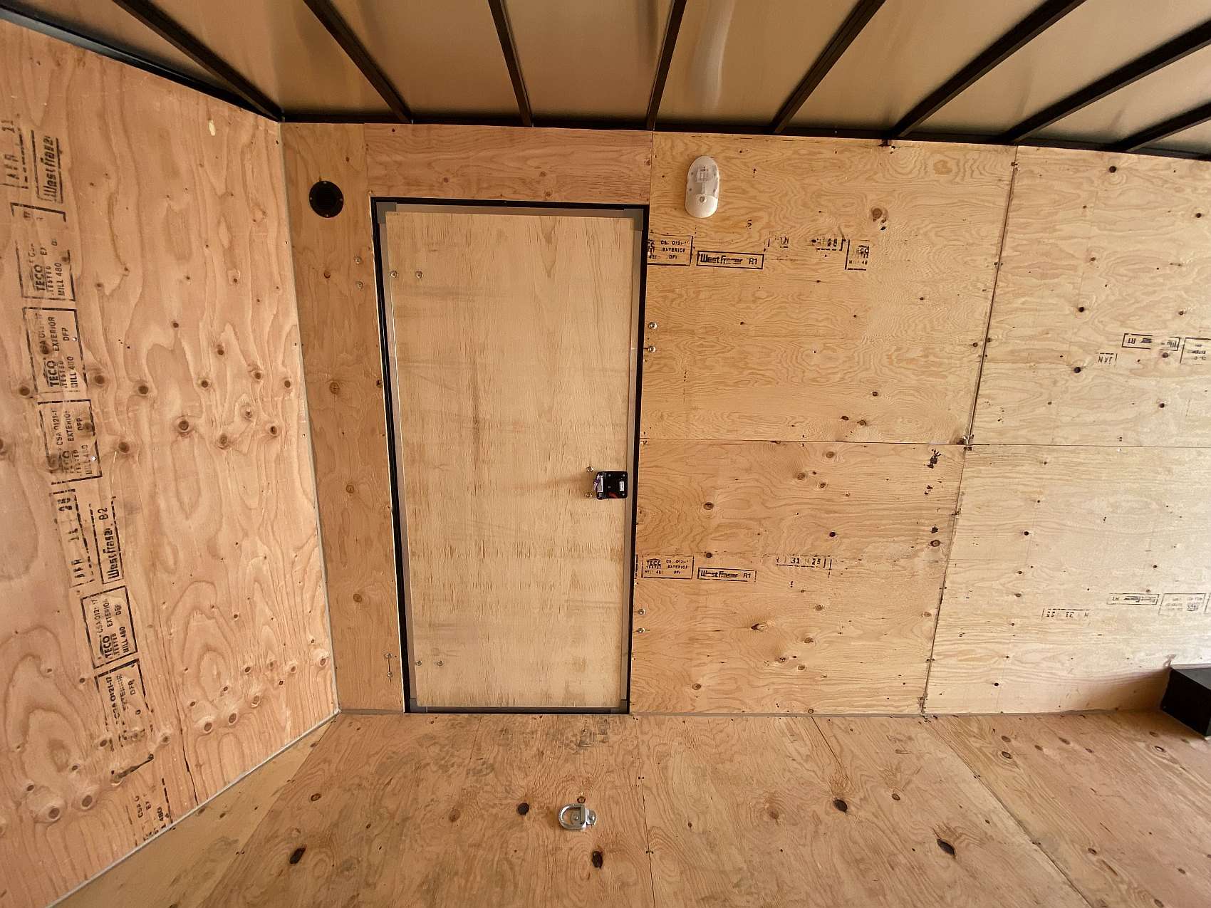 2026 Royal 8.5'x26' Enclosed Cargo w/ Aluminum Wheels