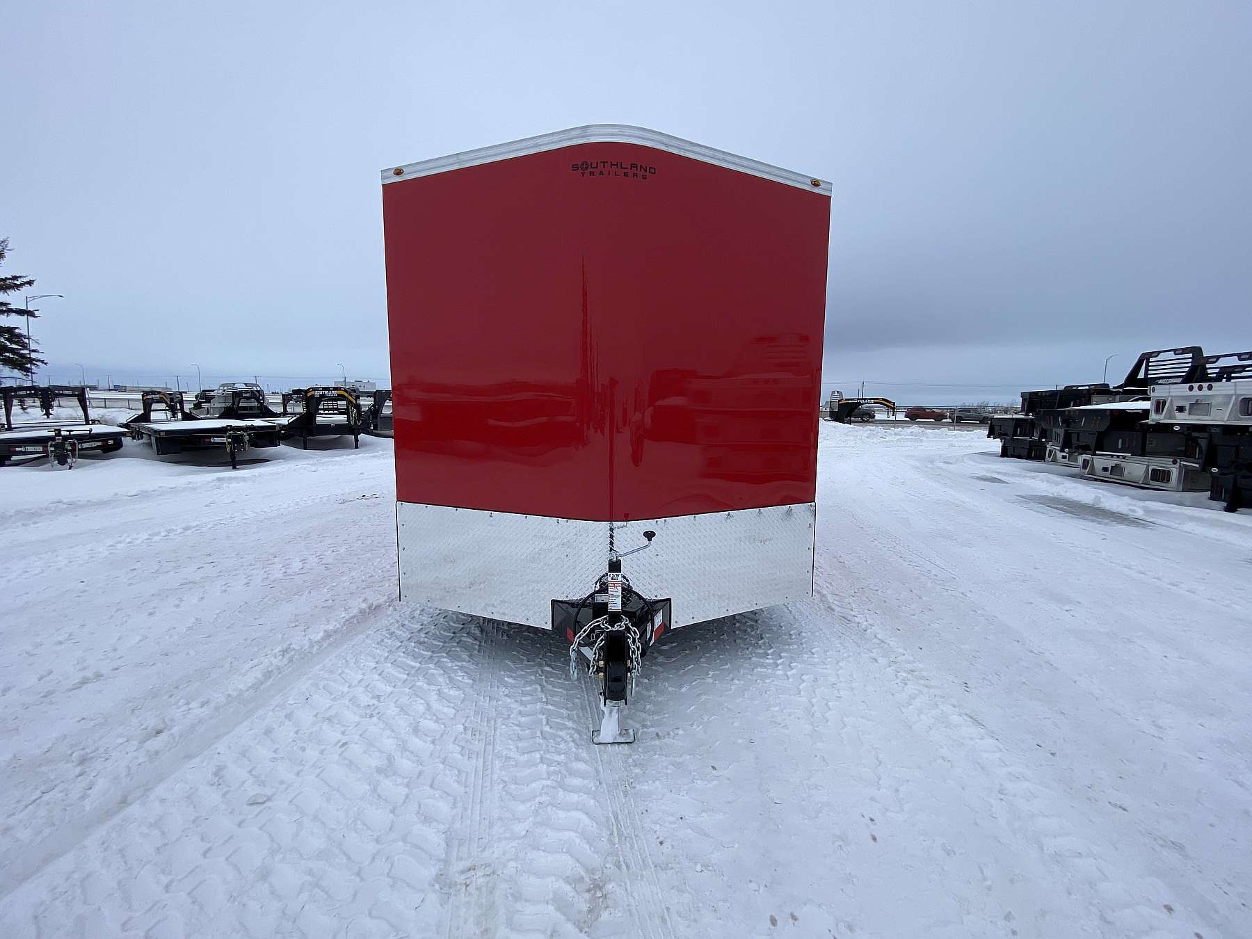 2026 Royal 8.5'x26' Enclosed Cargo w/ Aluminum Wheels