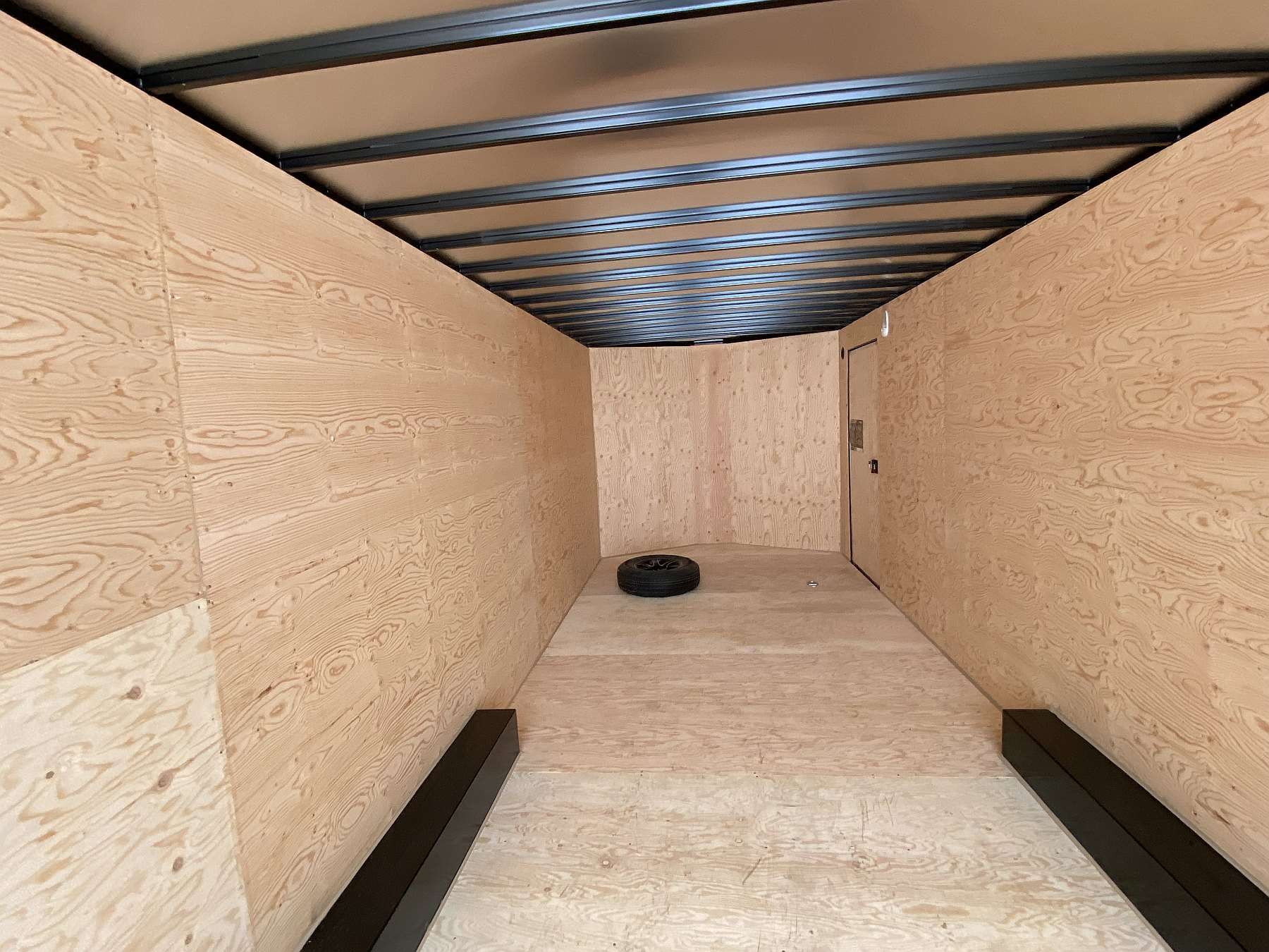 2026 Royal 8.5'x26' Enclosed Cargo w/ Aluminum Wheels