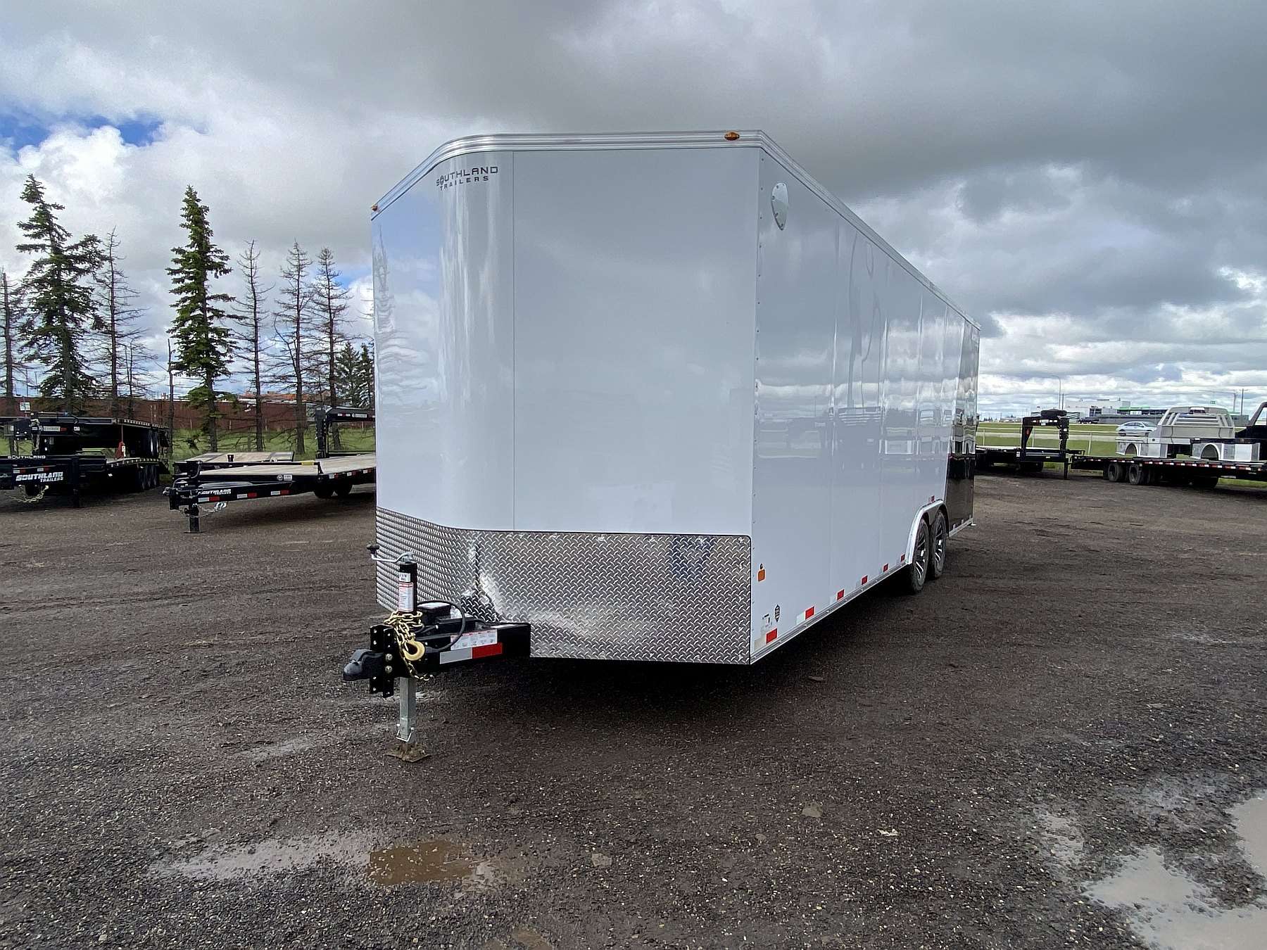 2026 Royal 8.5'x26' Enclosed Cargo w/ Aluminum Wheels