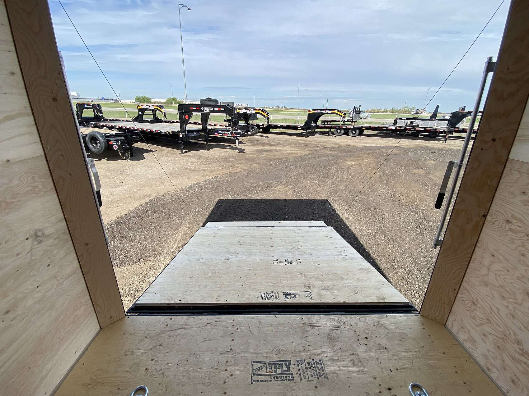 2026 Royal 8.5'x26' Enclosed Cargo w/ Ramp Door