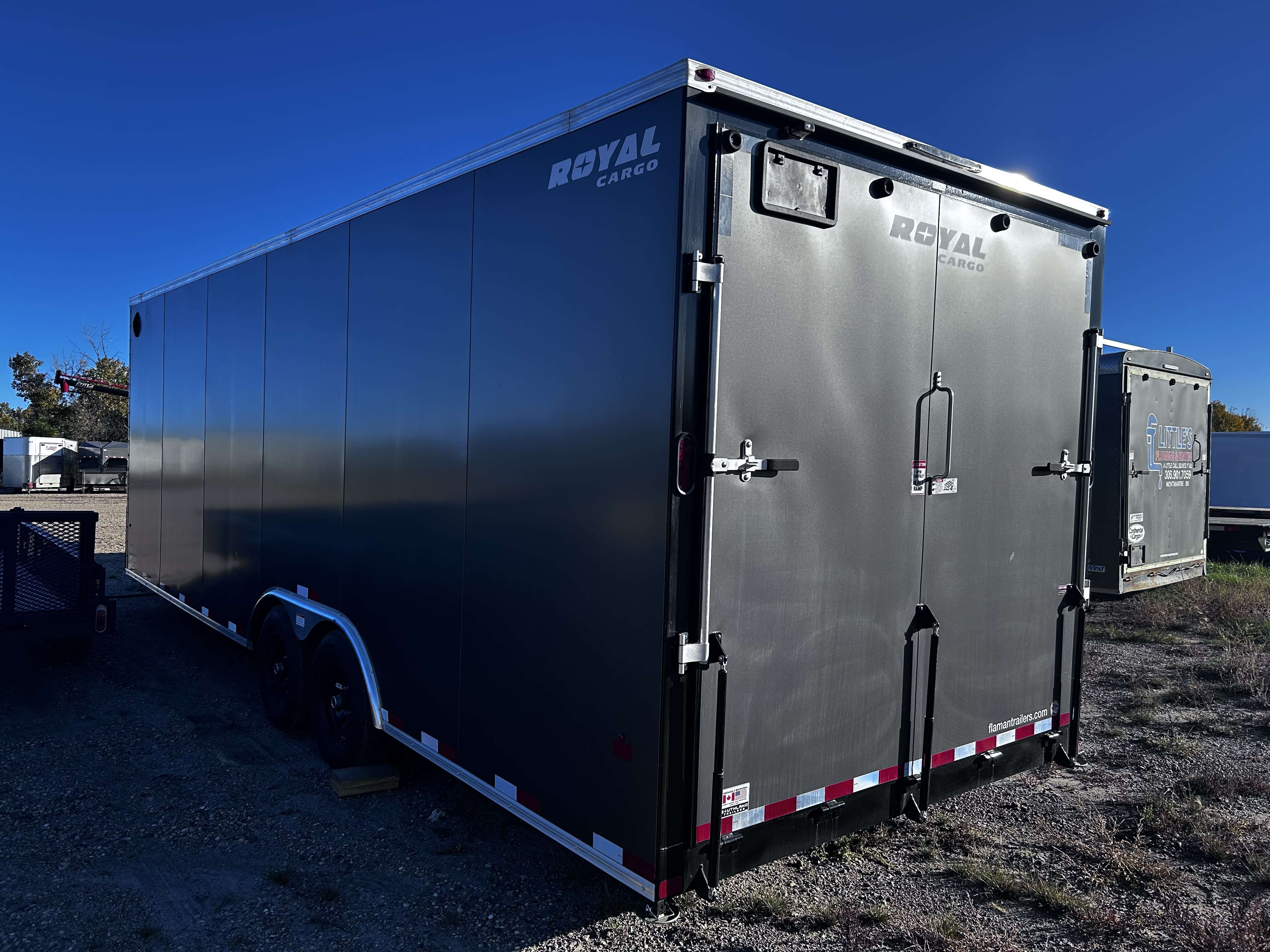 2026 Royal 8'6 X24 + V Trailer