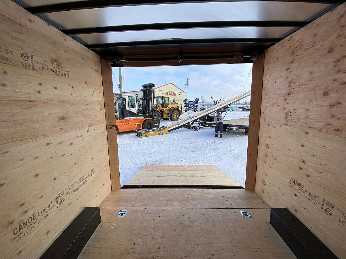 2026 Royal 8'x18' Enclosed Cargo Trailer w/ Dovetail