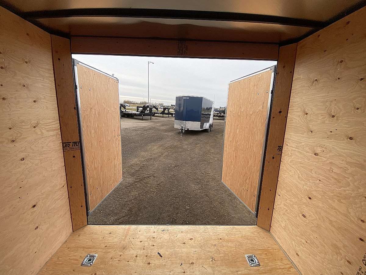 2026 Royal 8'x18' Enclosed Cargo w/ Barn Door