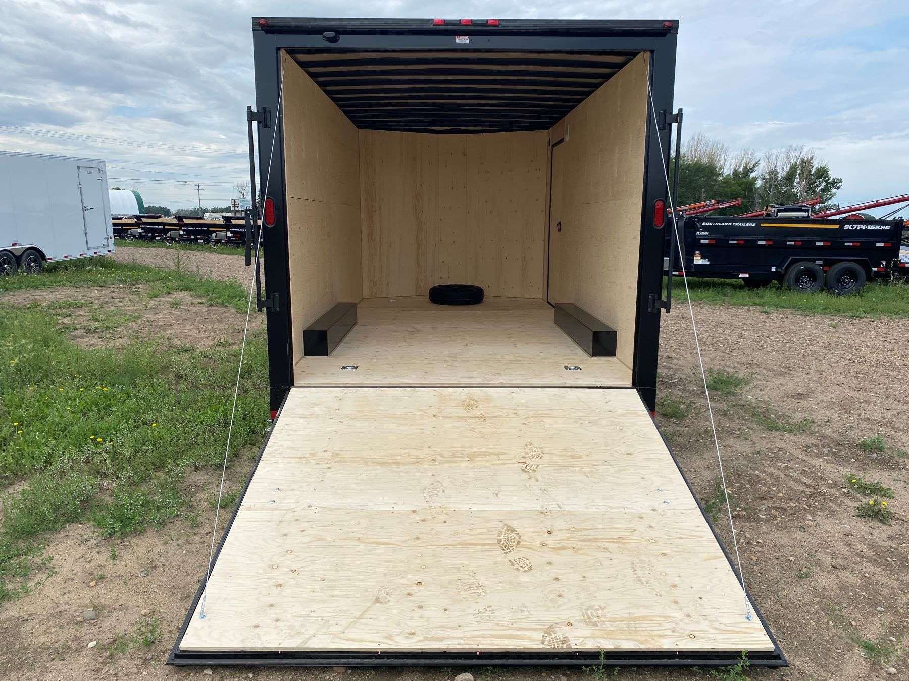 2026 Royal 8'x18' Enclosed Cargo w/ Blackout Package