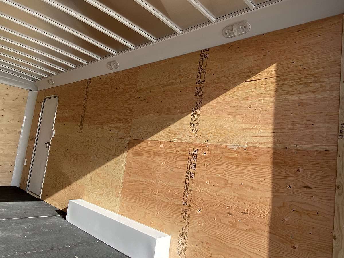 2026 Royal 8'x20' Commercial Enclosed w/ Extra Height