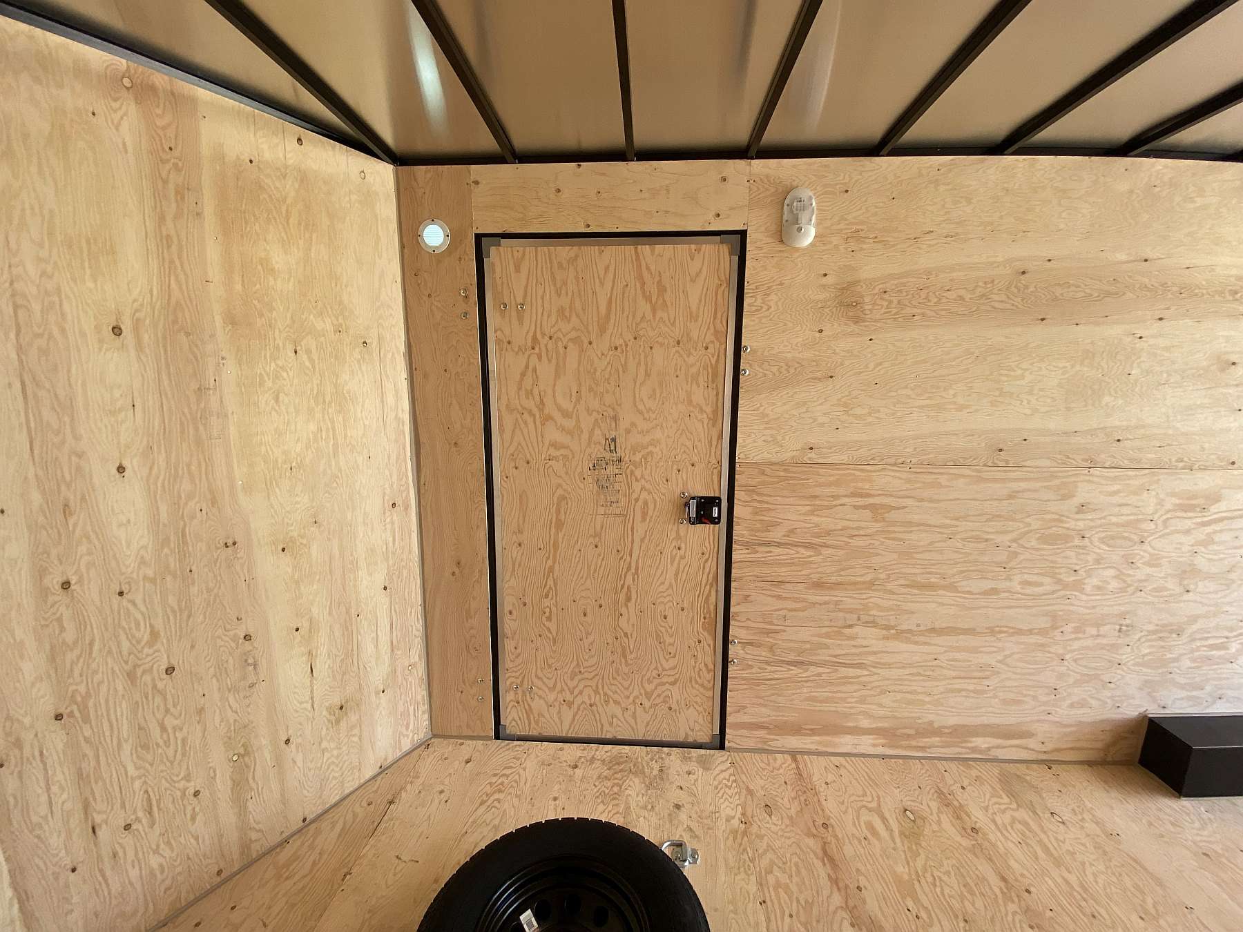 2026 Royal 8'x22' Enclosed Cargo w/ Escape Door