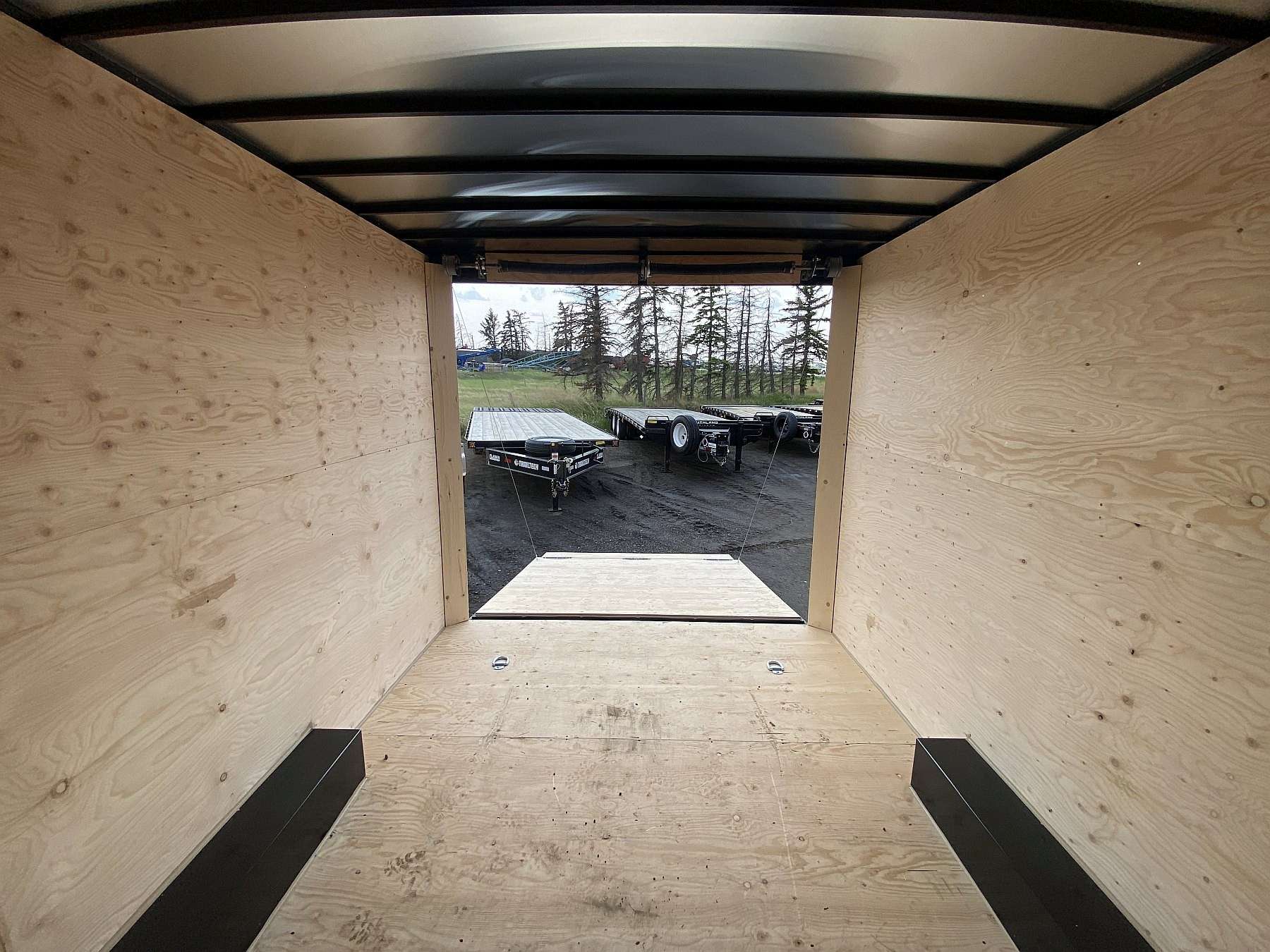 2026 Royal 8'x22' Enclosed Cargo w/ Ramp Door