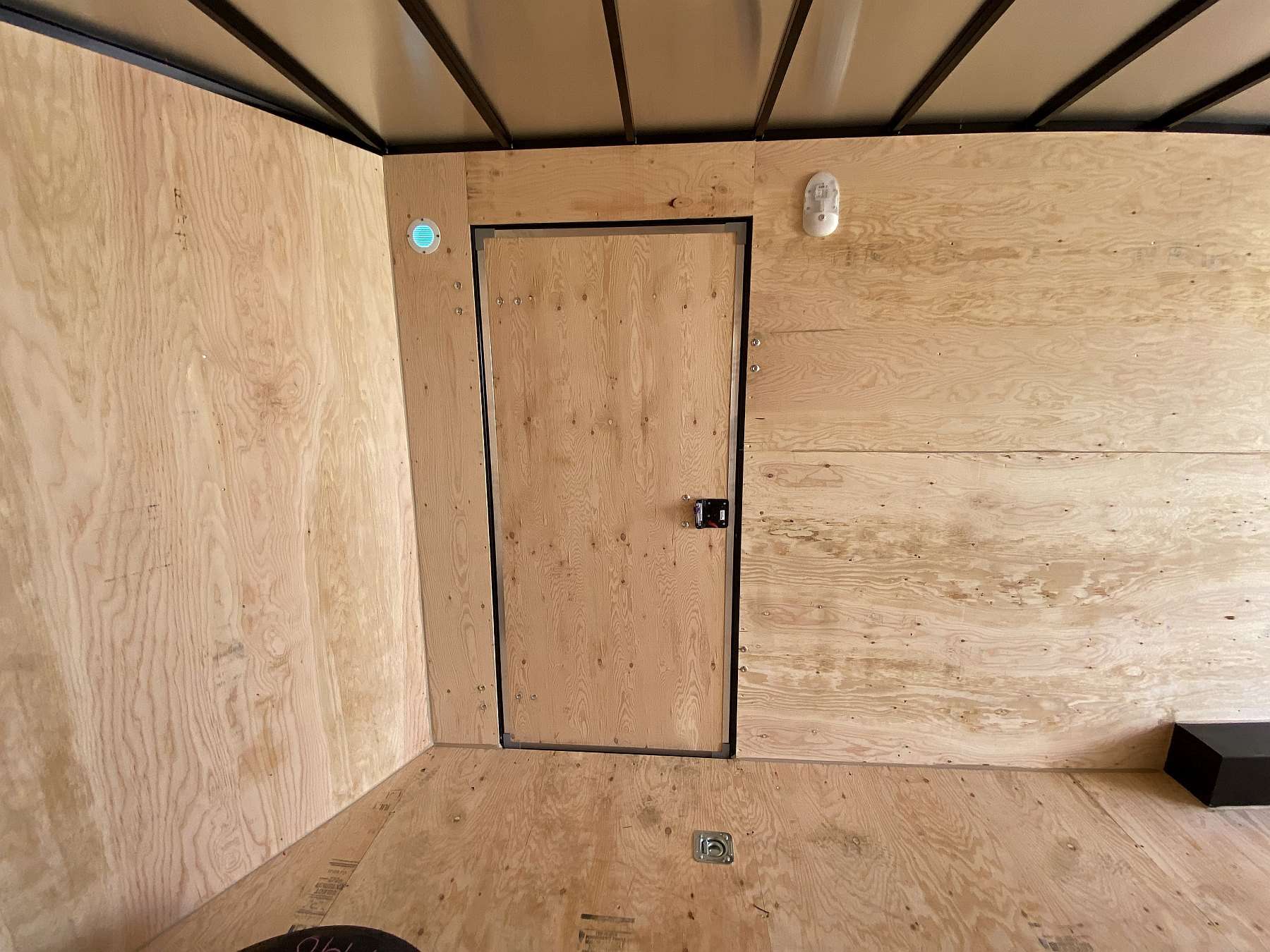 2026 Royal 8'x22' Enclosed Cargo w/ Torsion Axles