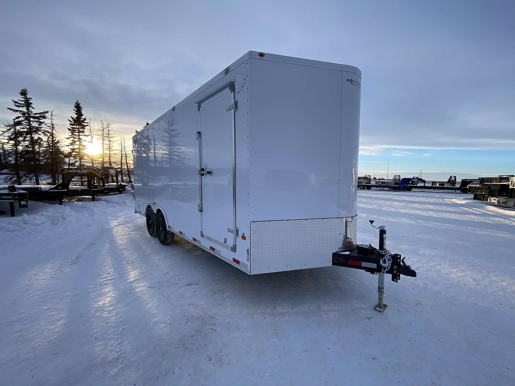 2026 Royal 8'x22' Enclosed Cargo w/ Torsion Axles