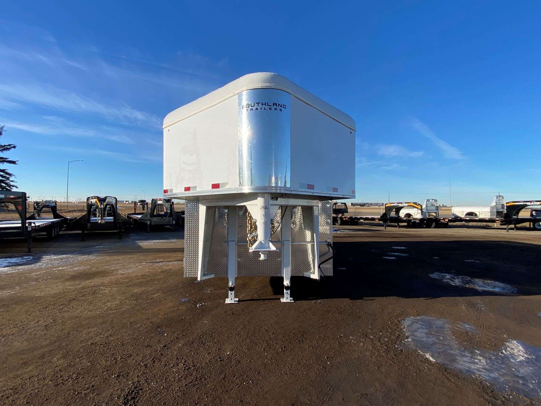 2026 Royal 8'x24' Enclosed Gooseneck Cargo Trailer