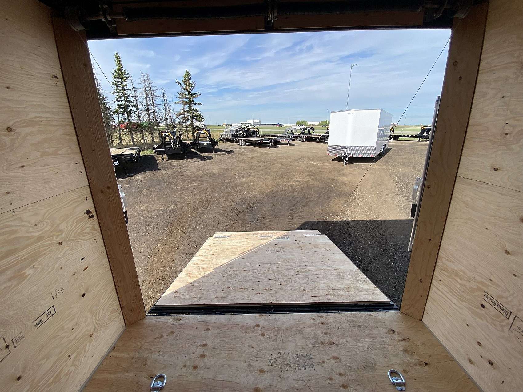 2026 Royal 8'x26' Enclosed Cargo w/ Ramp Door