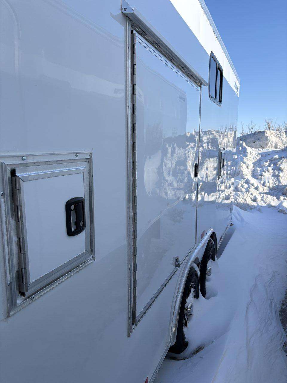 2026 Royal Cargo 8'6" x 22' + V-Nose Toy Hauler Trailer