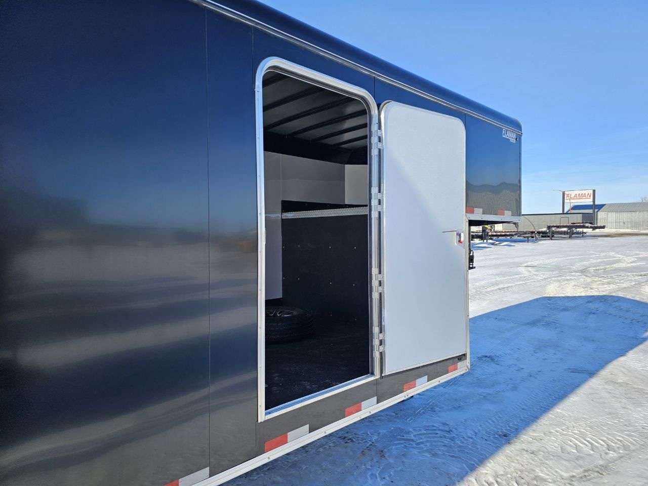 2026 Royal CGT 8'6" x 26' Gooseneck Cargo Trailer