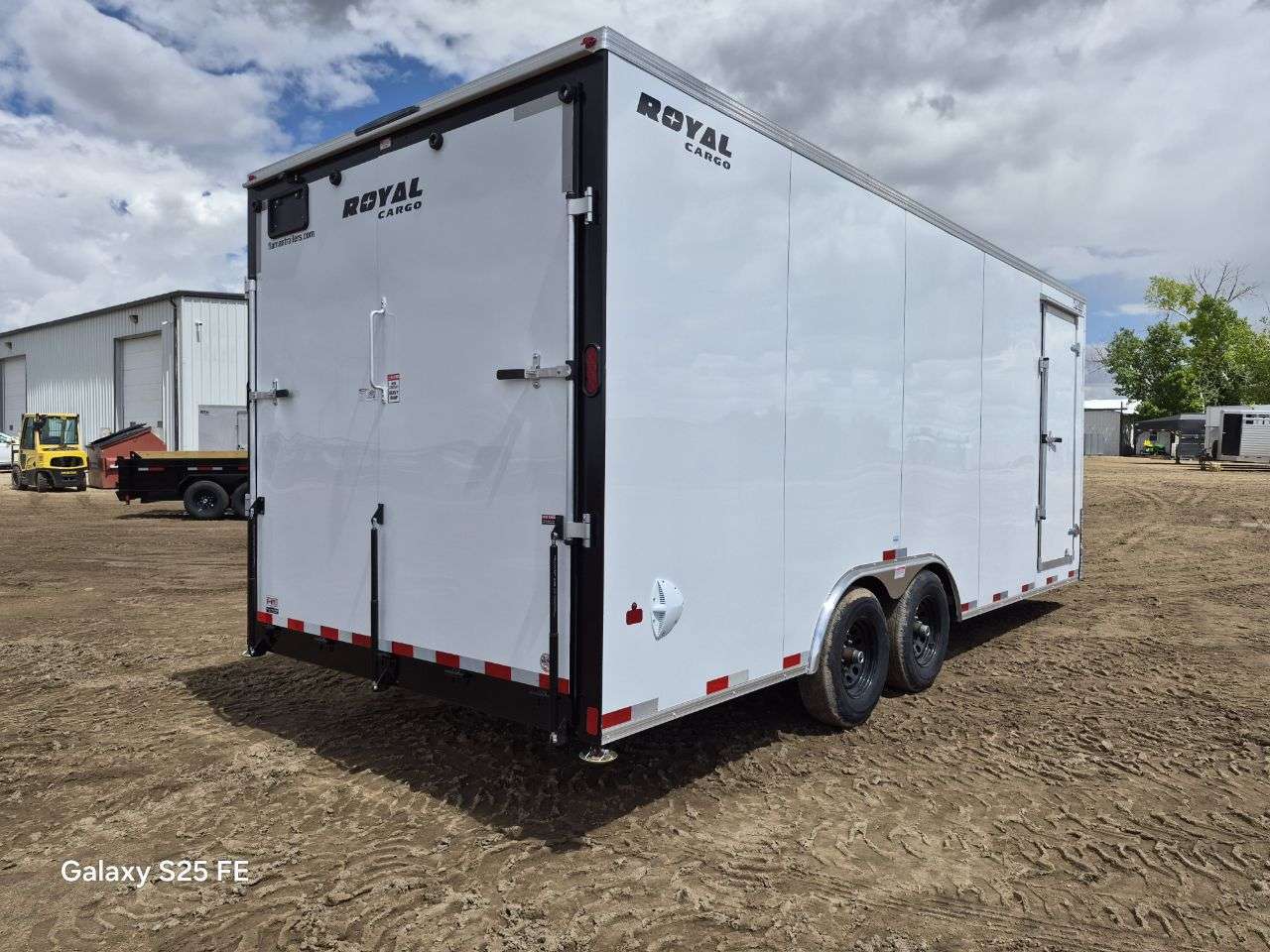 2026 Royal LARC 8'6" x 20' Flat Front Car Hauler Trailer