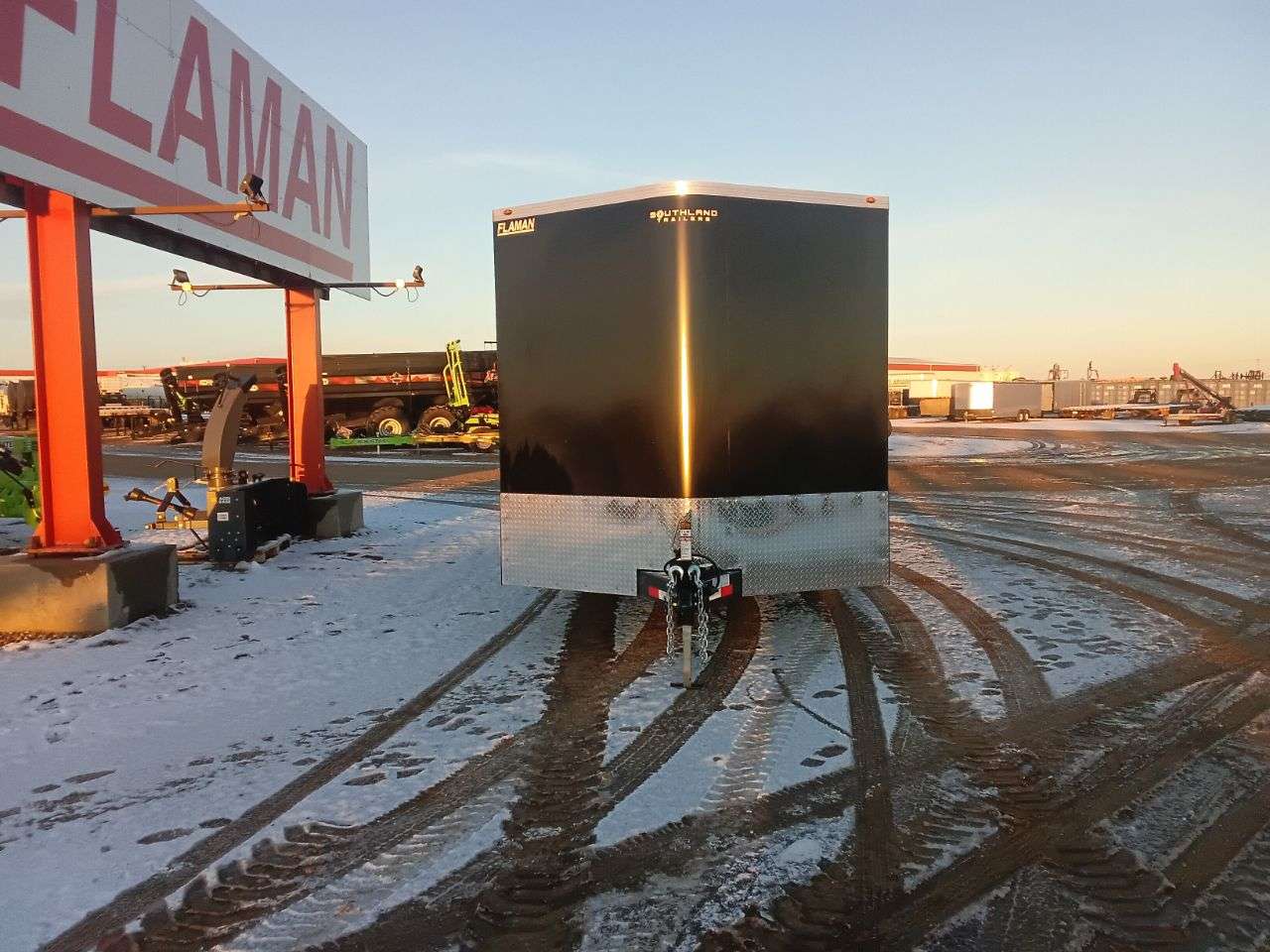 2026 Royal LARC 8'6" x 20' + V-Nose Car Hauler Trailer