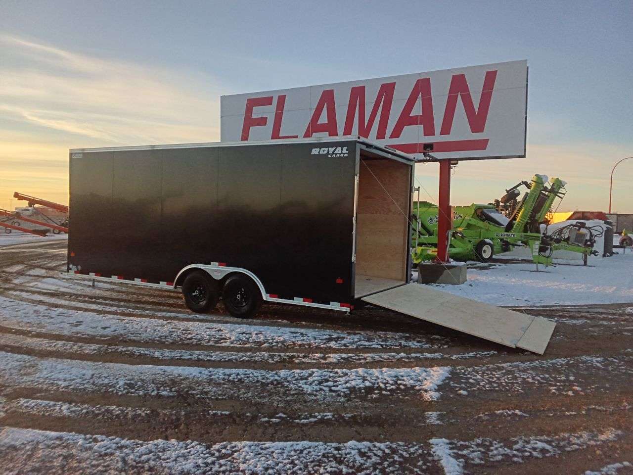 2026 Royal LARC 8'6" x 20' + V-Nose Car Hauler Trailer