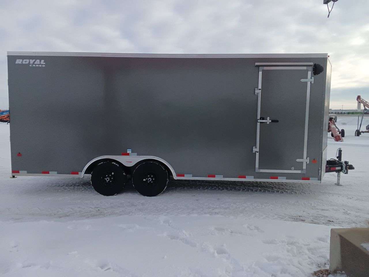 2026 Royal LARC 8'6" x 20' + V-Nose Car Hauler Trailer