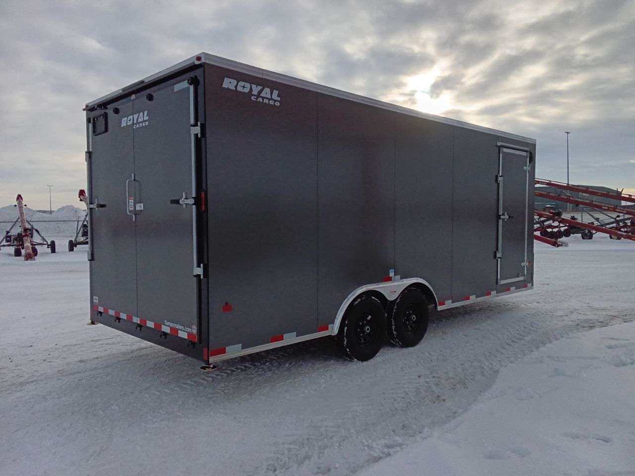2026 Royal LARC 8'6" x 20' + V-Nose Car Hauler Trailer