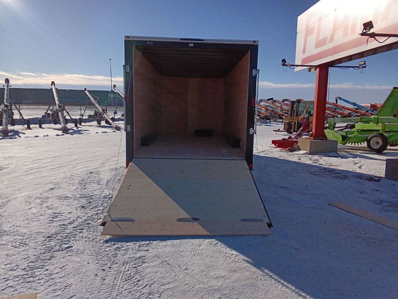 2026 Royal LARC 8'6" x 20' + V-Nose Car Hauler Trailer