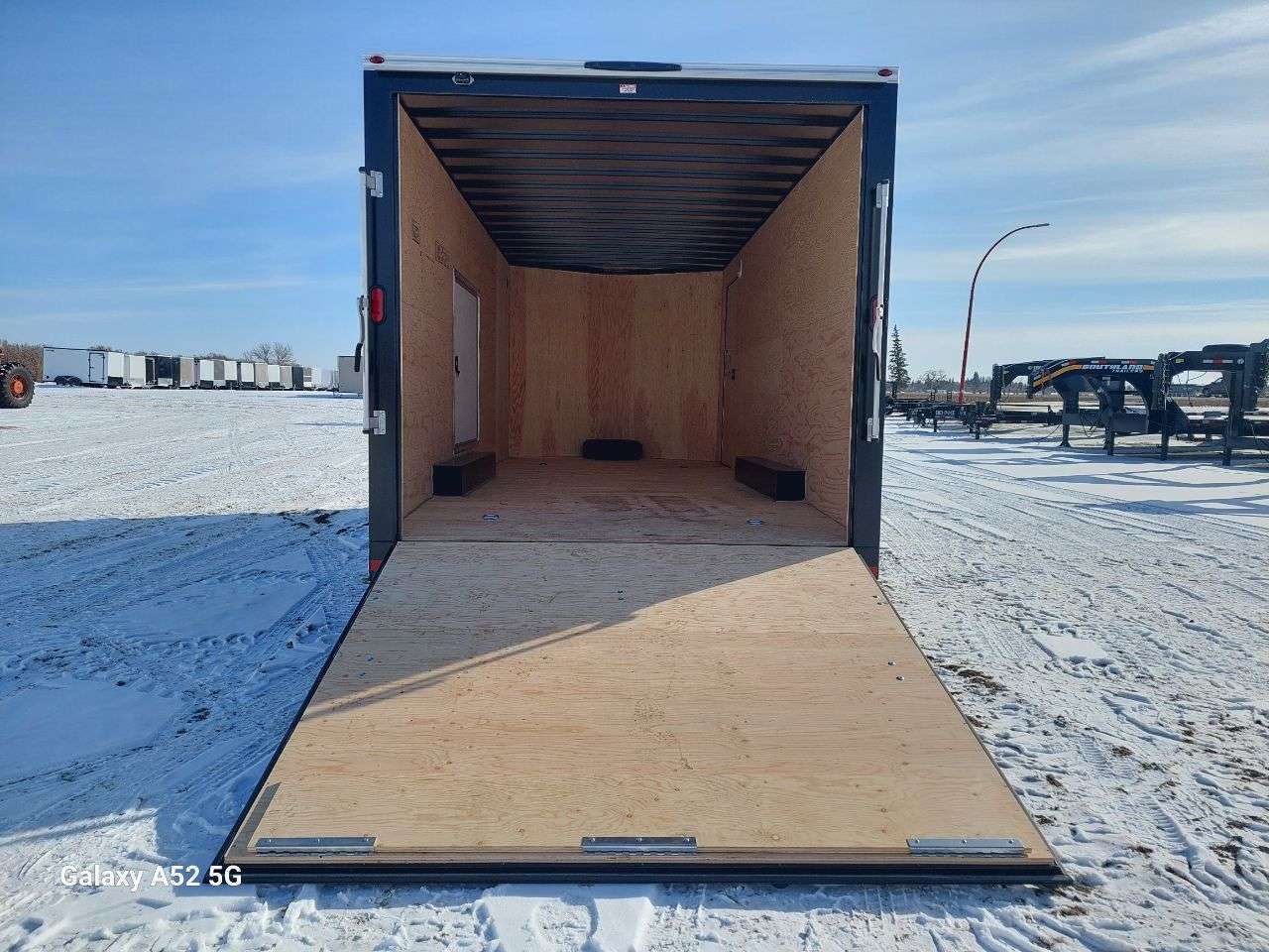 2026 Royal LARC 8'6" x 20' + V-Nose Car Hauler Trailer