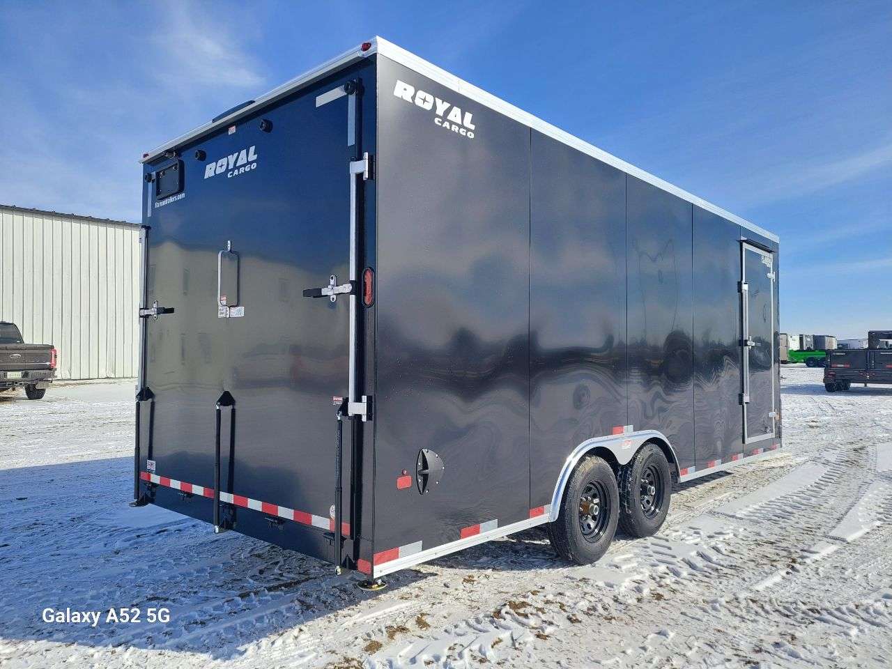 2026 Royal LARC 8'6" x 20' + V-Nose Car Hauler Trailer