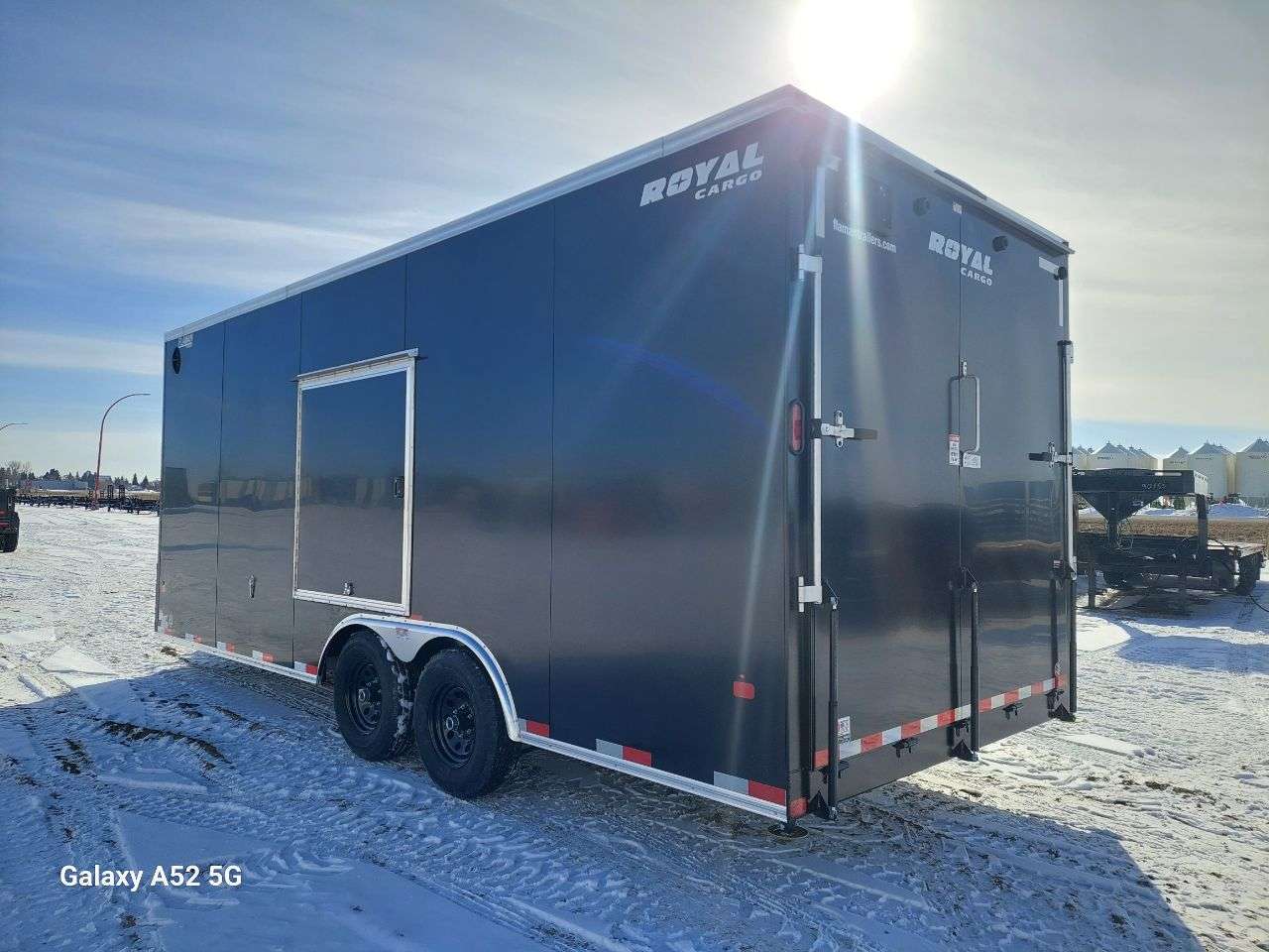 2026 Royal LARC 8'6" x 20' + V-Nose Car Hauler Trailer
