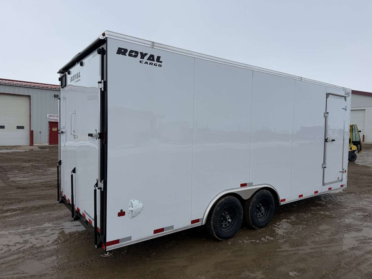 2026 Royal LARC 8'6" x 20' + V-Nose Car Hauler Trailer