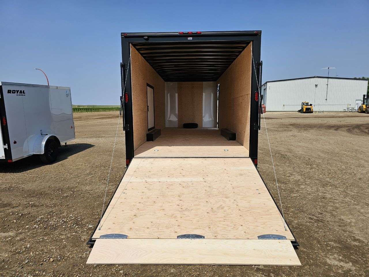 2026 Royal LARC 8'6" x 24' Flat Front Car Hauler