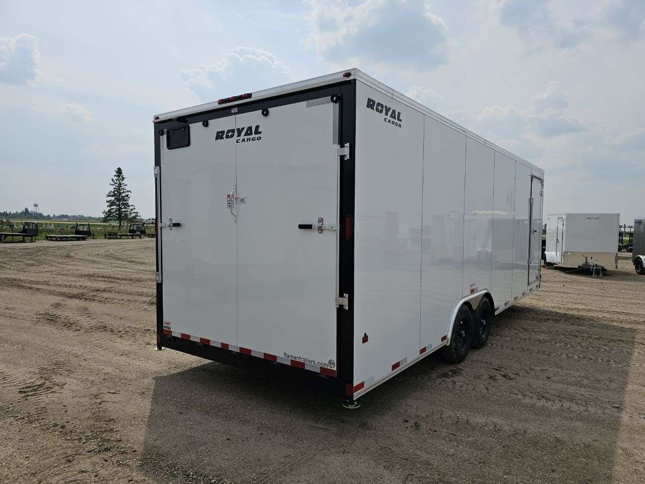 2026 Royal LARC 8'6" x 24' Flat Front Car Hauler