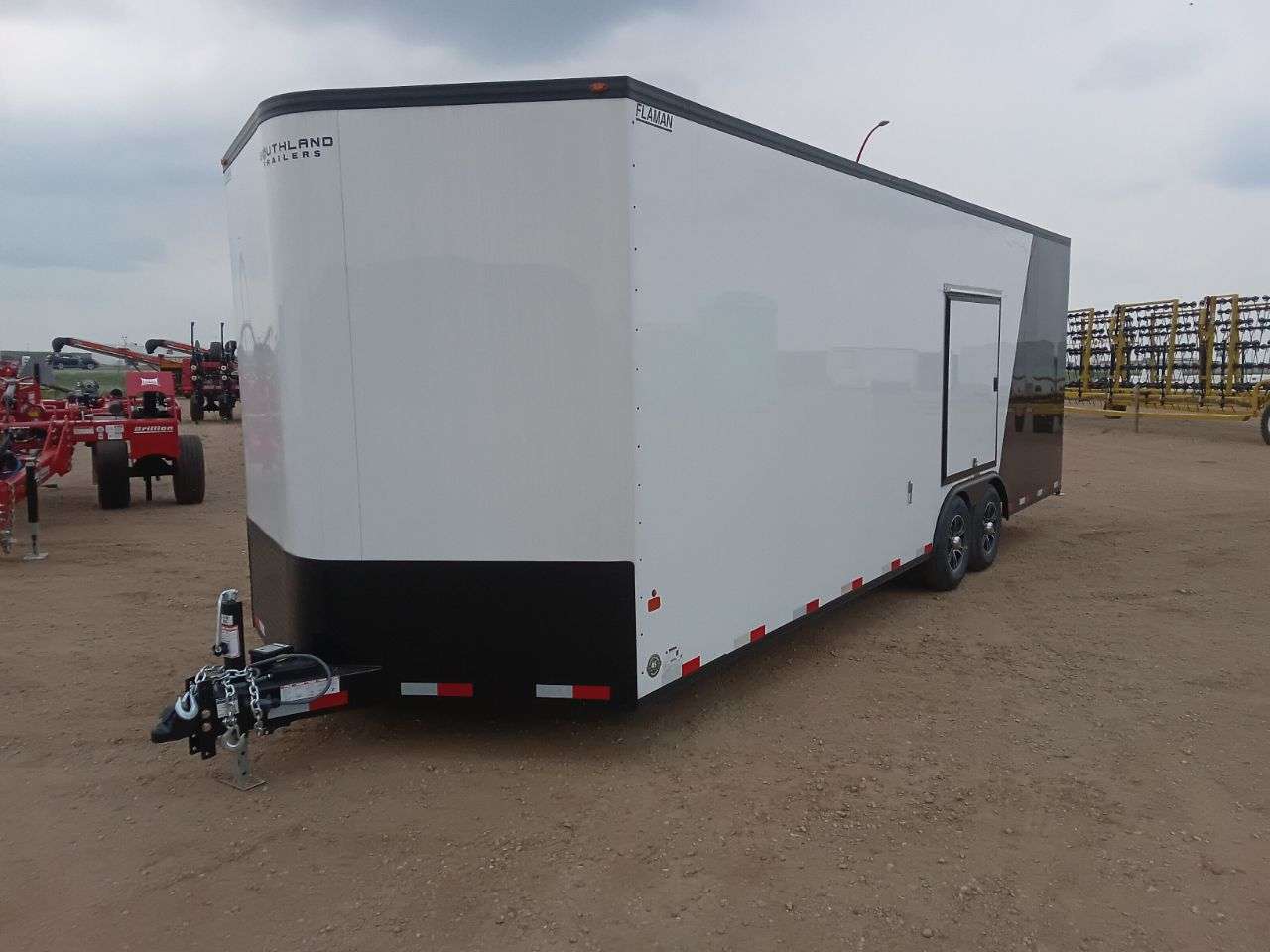 2026 Royal LARC 8'6" x 24' + V-Nose Car Hauler