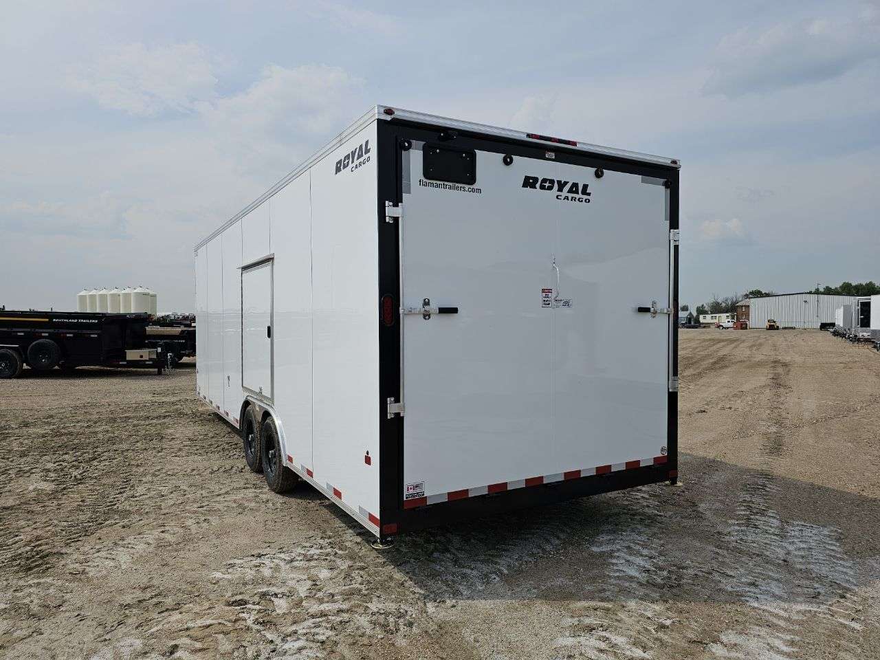2026 Royal LARC 8'6" x 24' + V-Nose Car Hauler