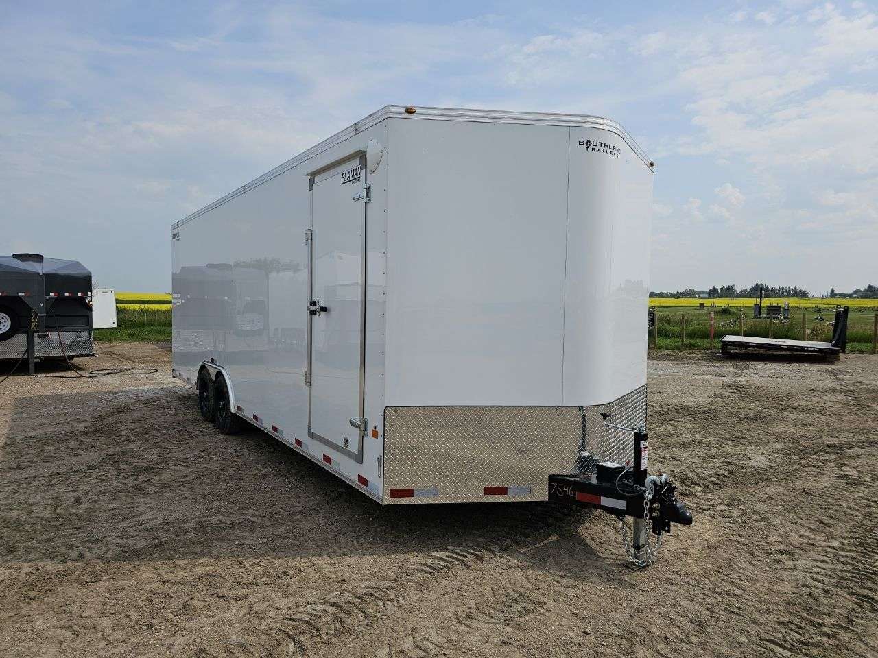 2026 Royal LARC 8'6" x 24' + V-Nose Car Hauler