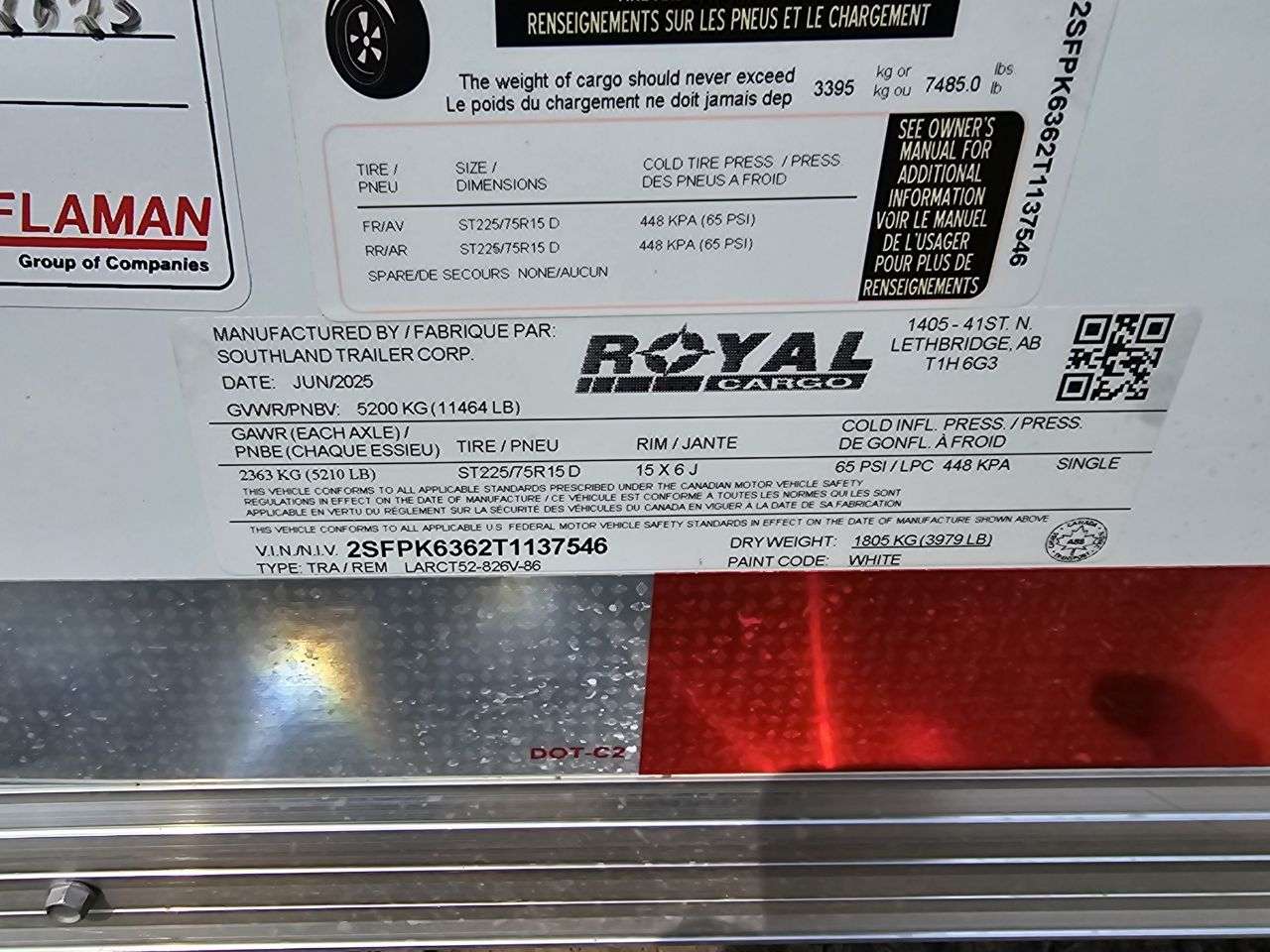 2026 Royal LARC 8'6" x 24' + V-Nose Car Hauler