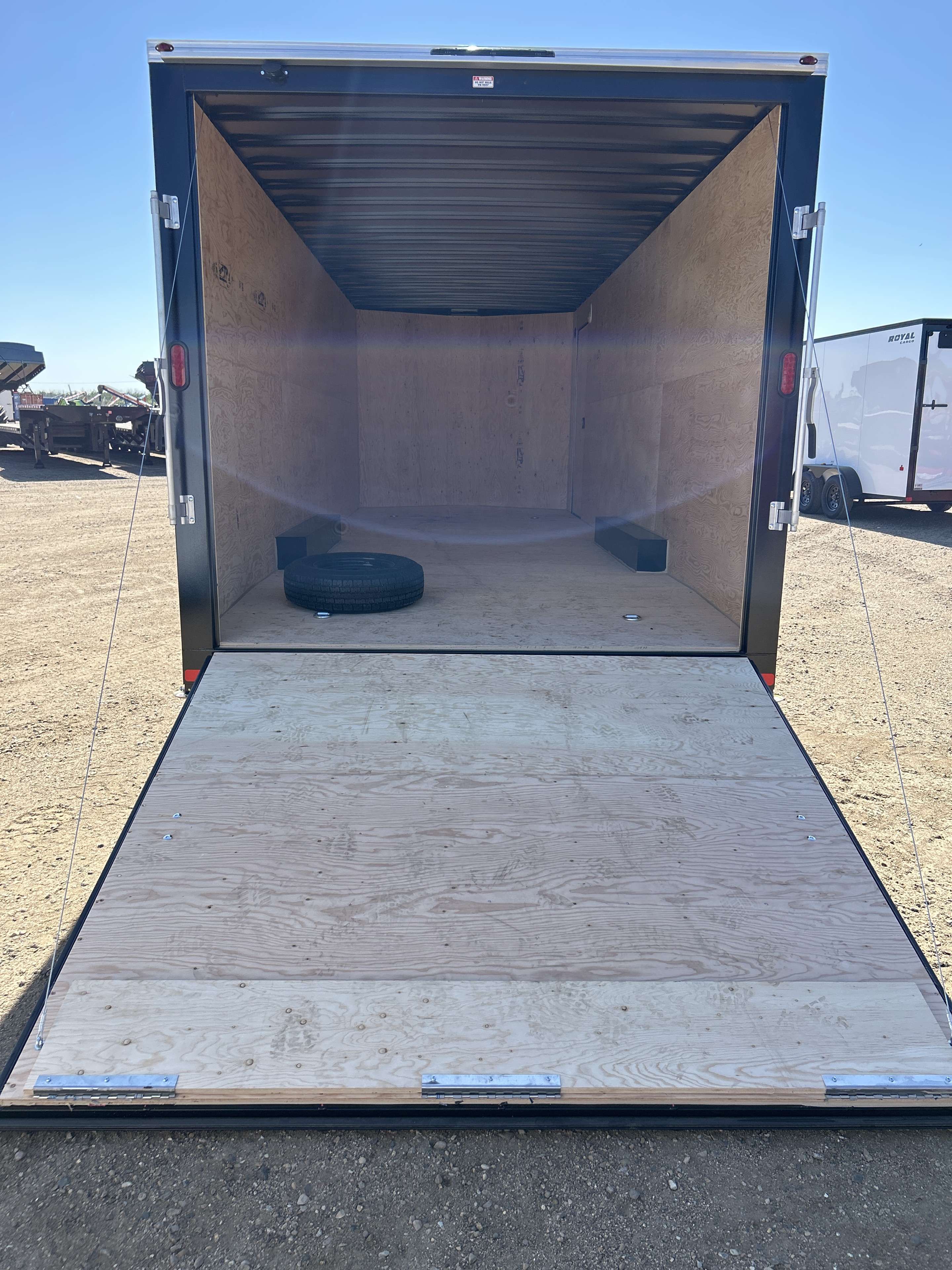 2026 Royal LARC 8'6" x 24' + V-Nose Car Hauler Trailer