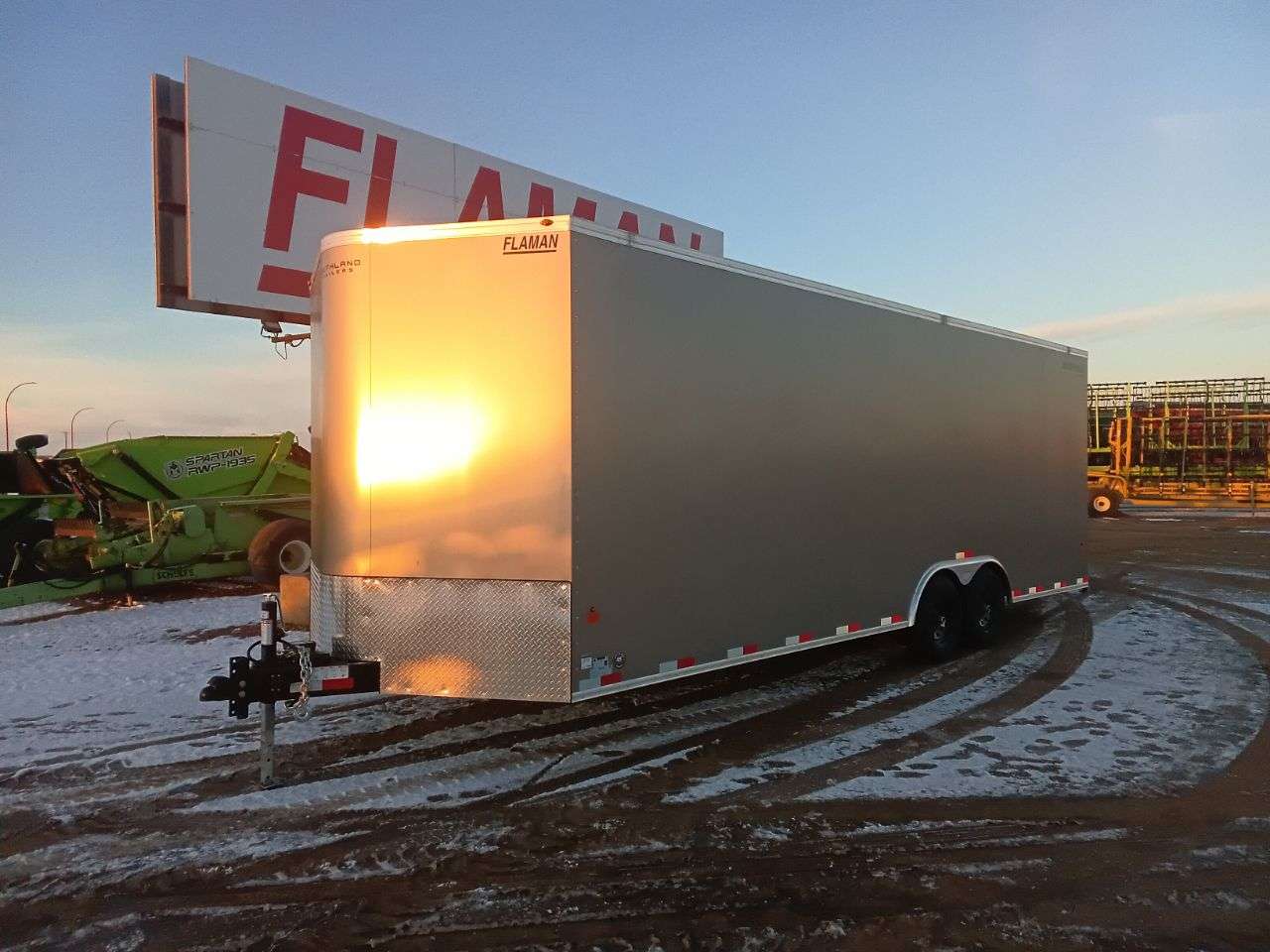 2026 Royal LARC 8'6" x 24' + V-Nose Car Hauler Trailer