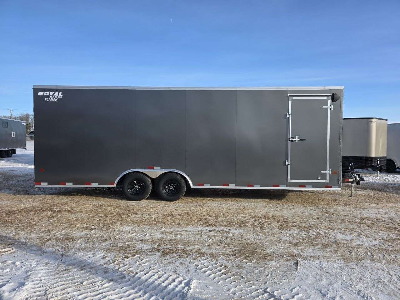 2026 Royal LARC 8'6" x 24' + V-Nose Car Hauler Trailer