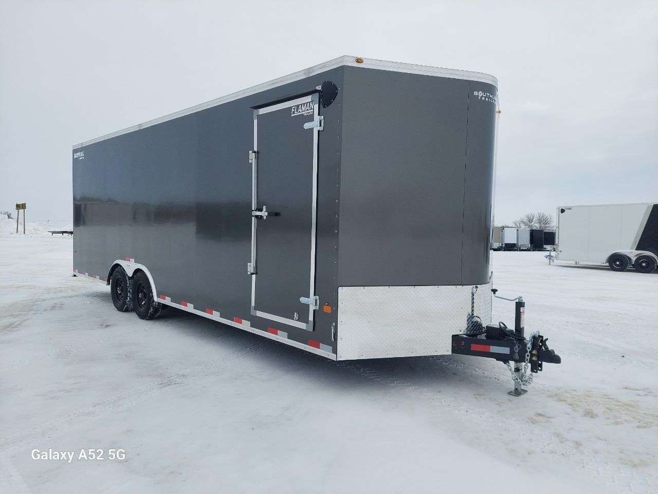 2026 Royal LARC 8'6" x 24' + V-Nose Car Hauler Trailer