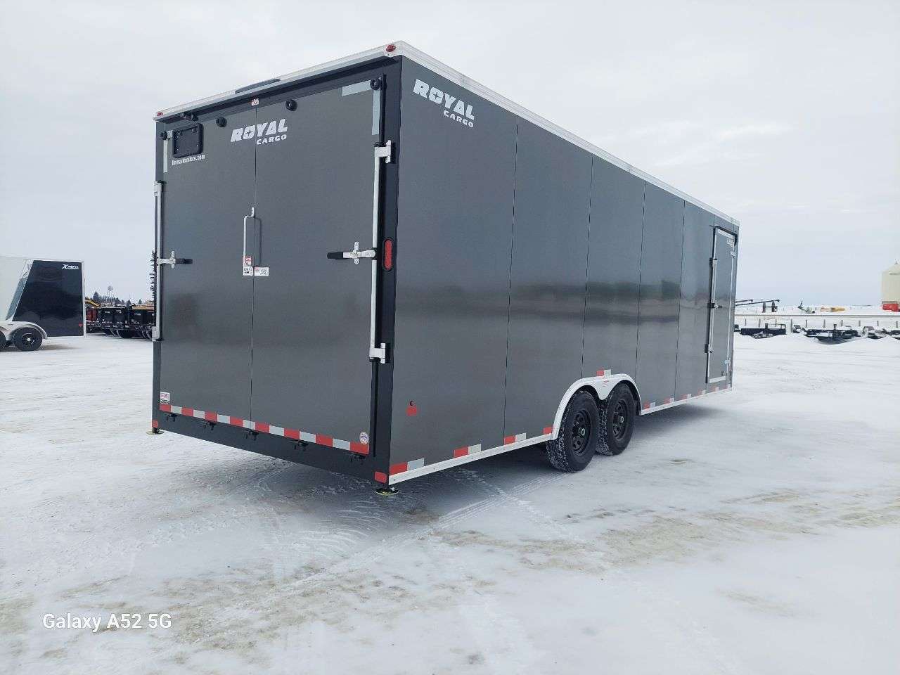 2026 Royal LARC 8'6" x 24' + V-Nose Car Hauler Trailer