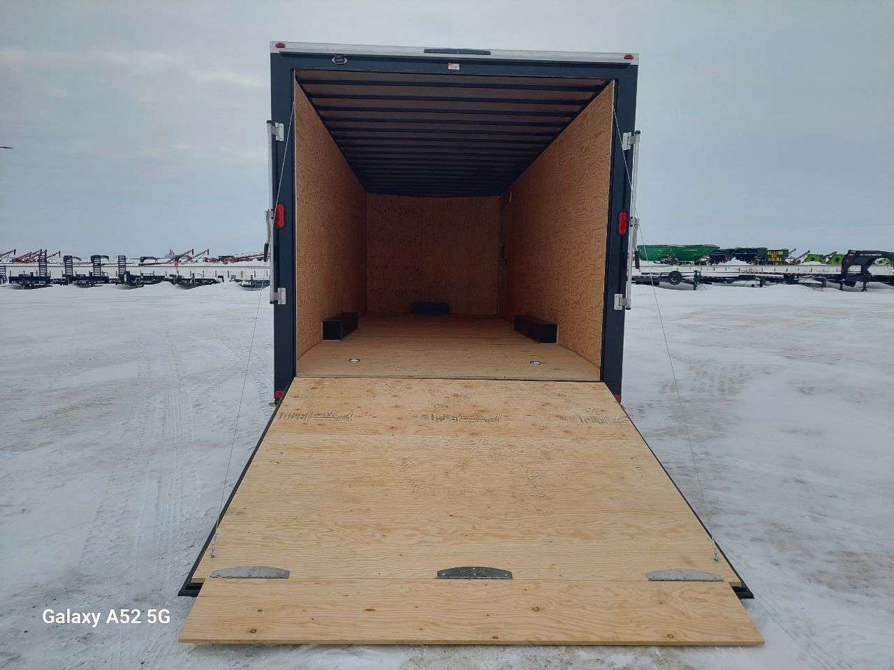 2026 Royal LARC 8'6" x 24' + V-Nose Car Hauler Trailer