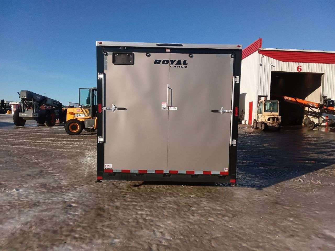 2026 Royal LARC 8'6" x 24' + V-Nose Car Hauler Trailer